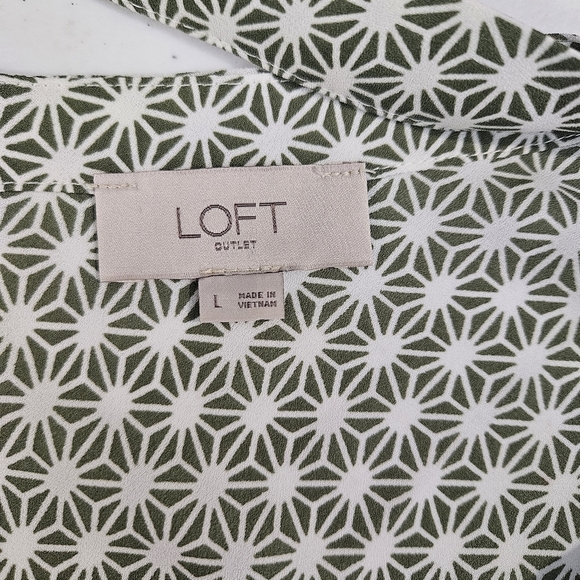 Loft Sage Green Starburst Grometric Print Blouse - Picture 5 of 6